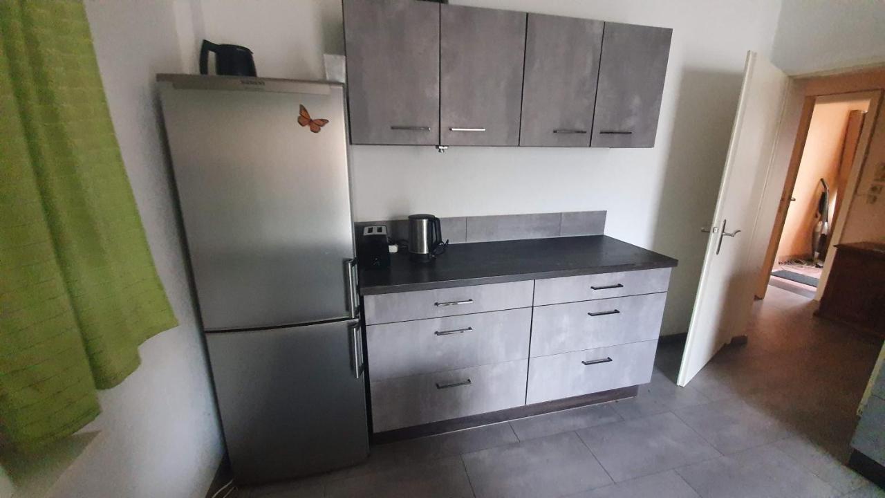 Große Wohnung für 12 Mann Büdingen Exterior foto